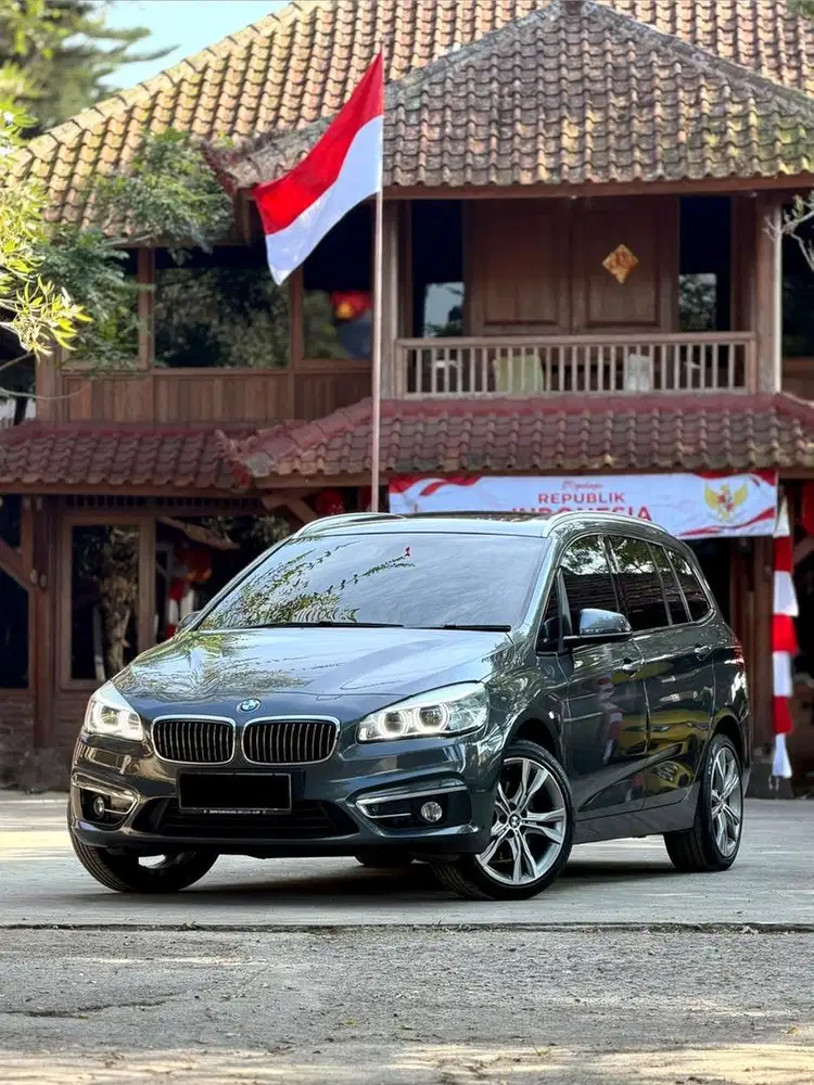 BMW 218i F46 Gran Tourer 1.5L TwinTurbo Panoramic Tahun 2017 NIK 2015