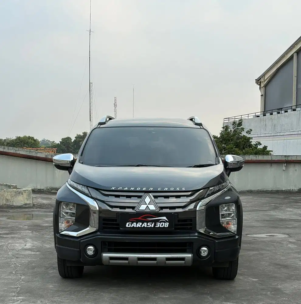 Mitsubishi Xpander Cross Plus 1.5 AT 2019 Premium package Abu Abu