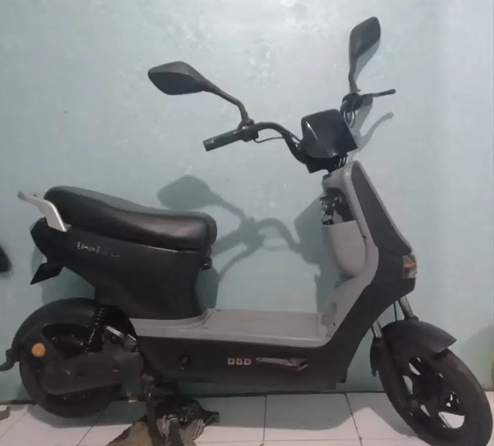 Sepeda listrik uwinfly