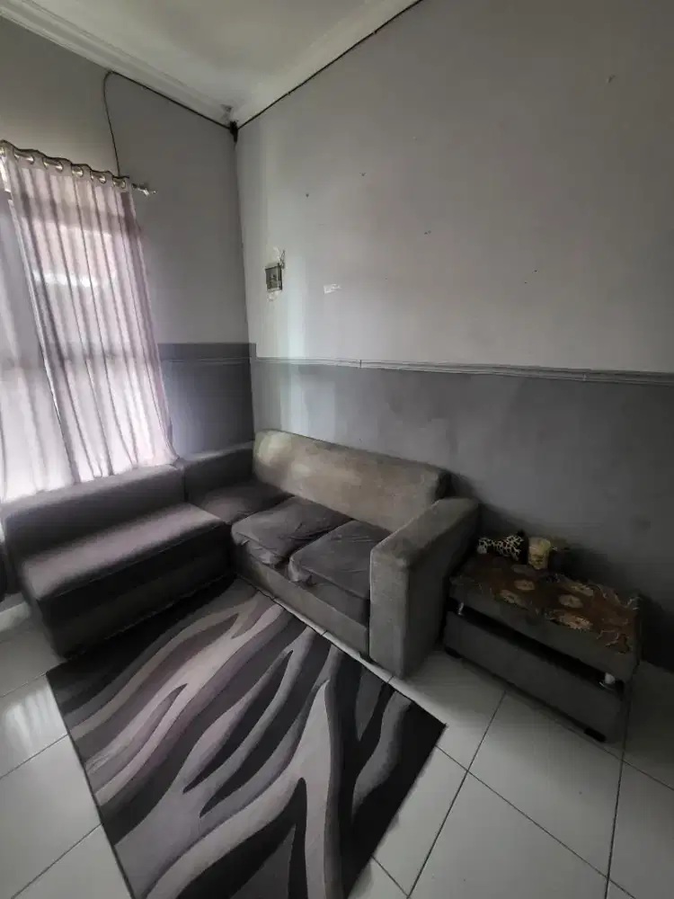 Sofa L dan meja