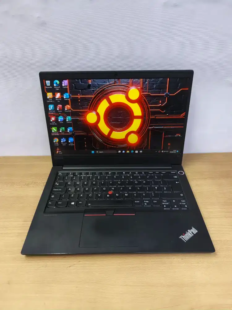 Lenovo thinkpad E14 core i3 Gen 10 Ram 8GB SSD 256GB HDD 1TB backlite