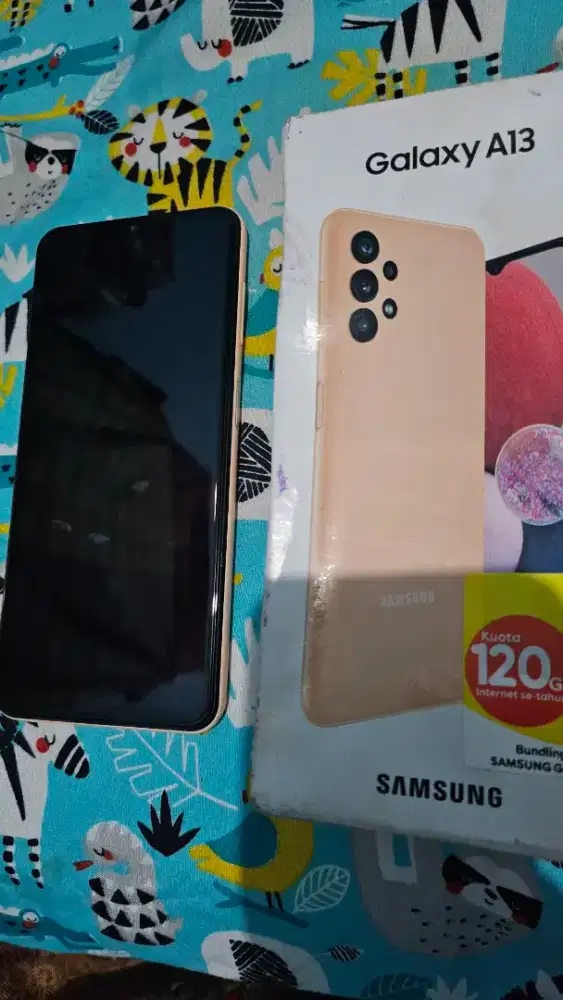 Samsung A13 Peach