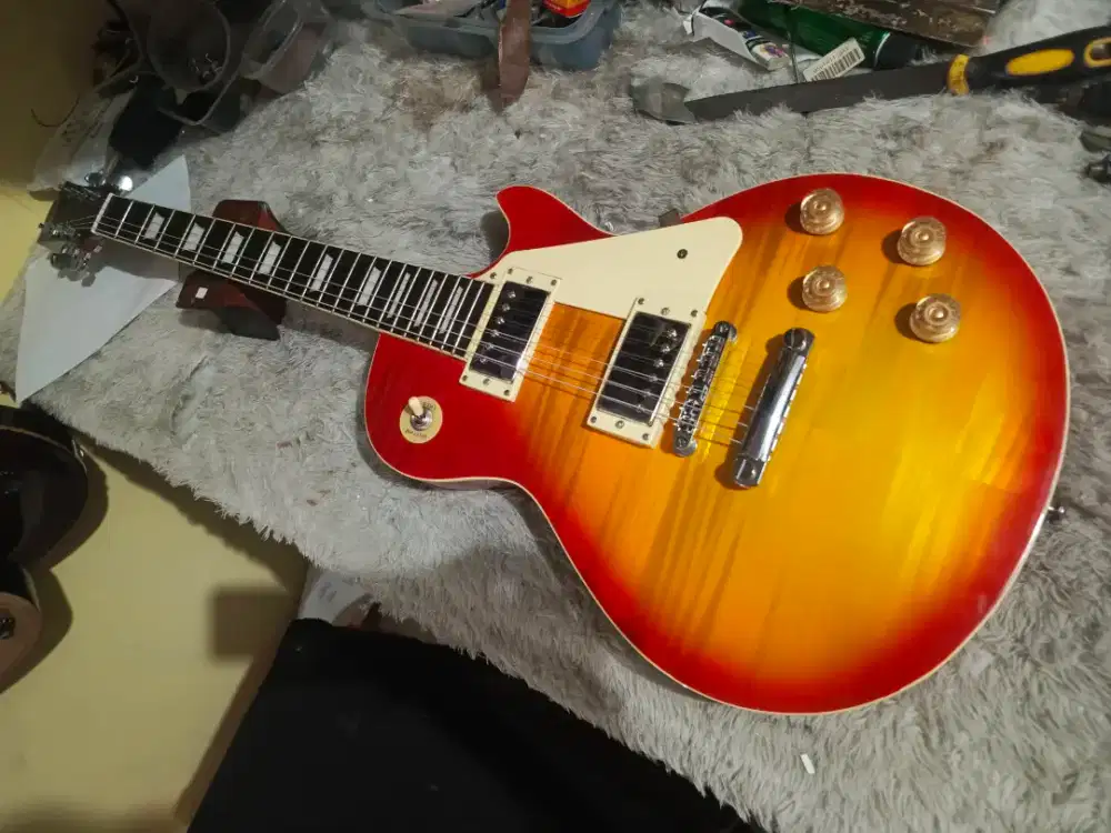 Gitar gibson lespail custom (second)