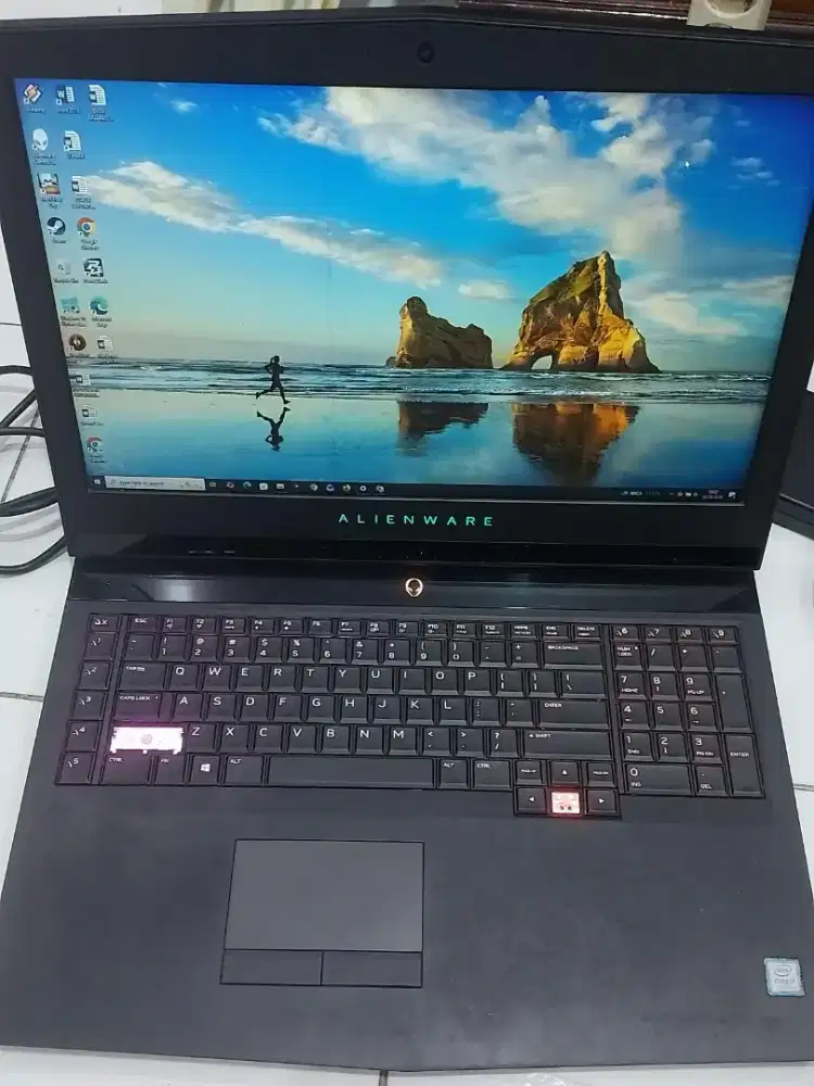 Laptop Alienware Core i7 khusus gaming