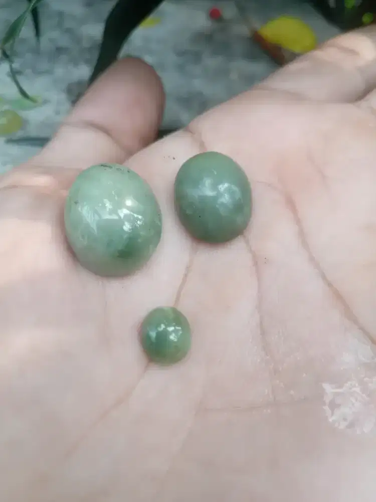 Natural 3 buah giok burma type A