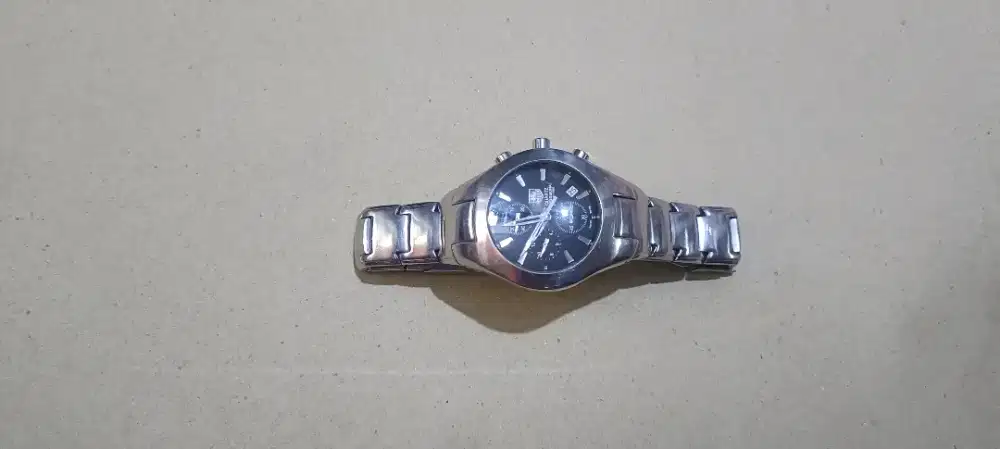 Jam tangan Tag Heuer WH1211-D