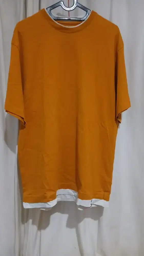 Kaos Oblong merk Pull & Bear