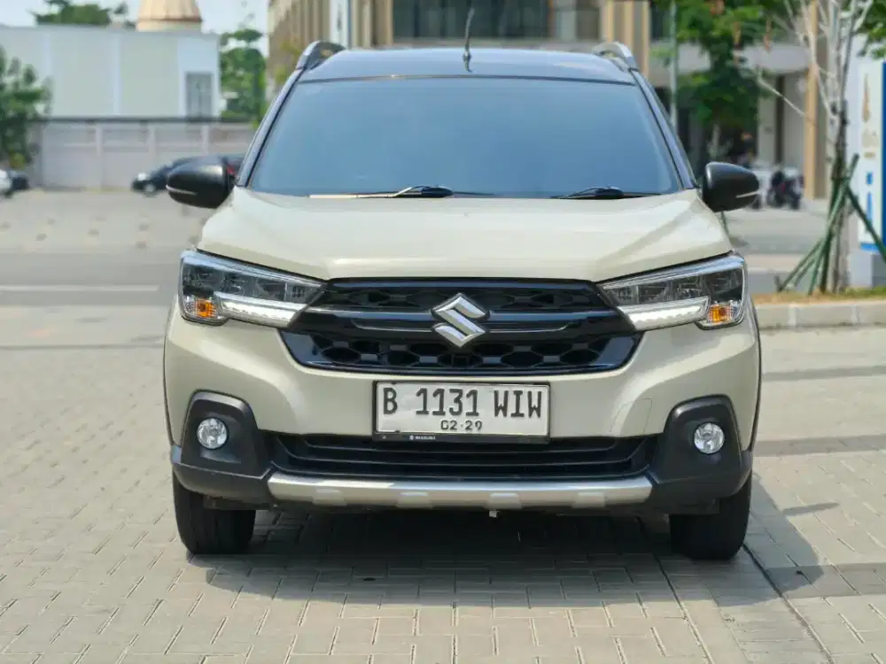 SUZUKI XL7 ALPHA HYBRID AT 2024 PUTIH