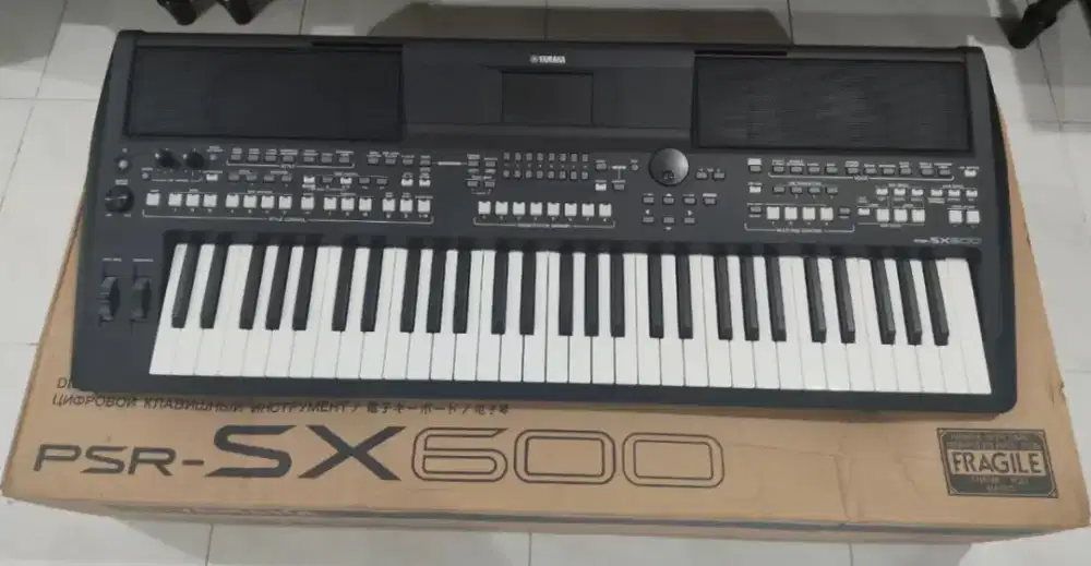 YAMAHA SX600 Like New