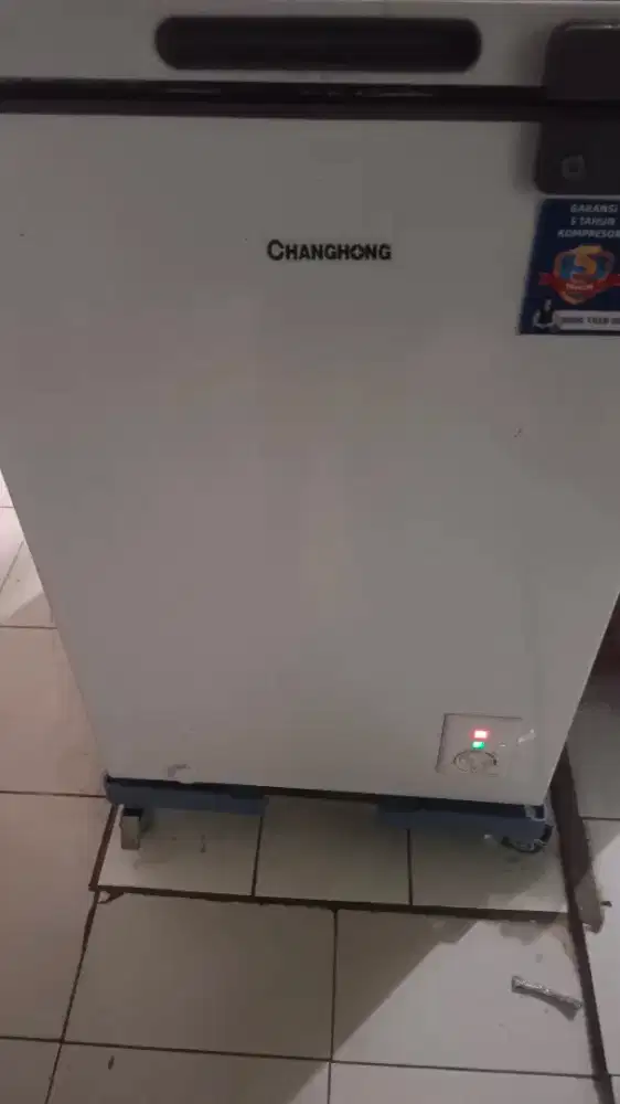 Dijual freezer box murah