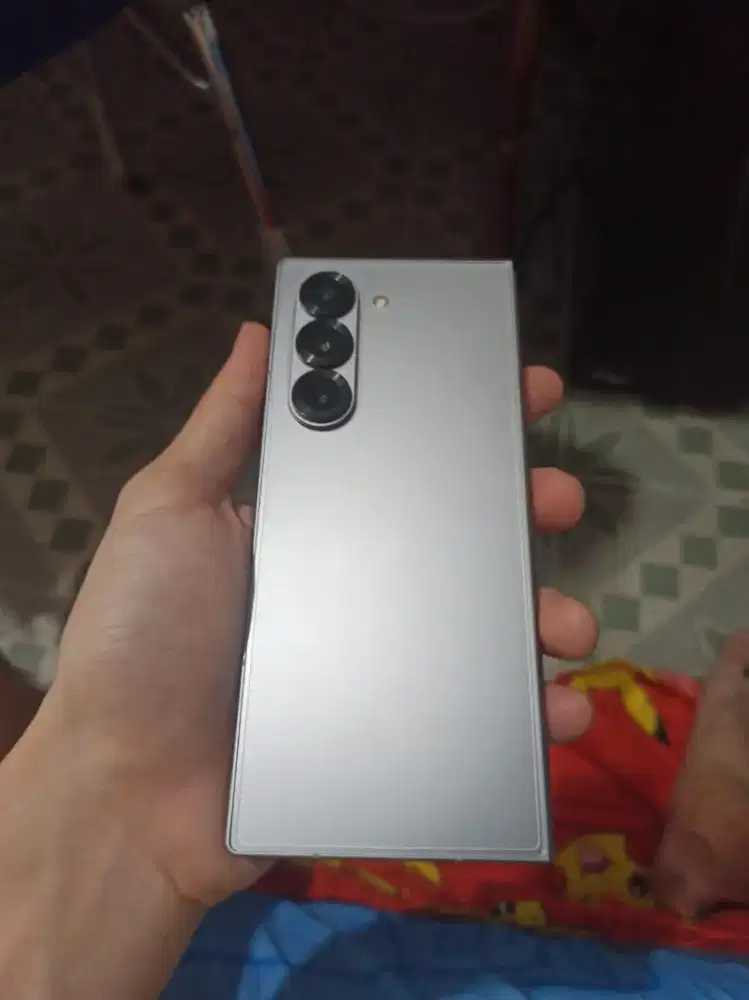 Samsung Z Fold 6 Silver