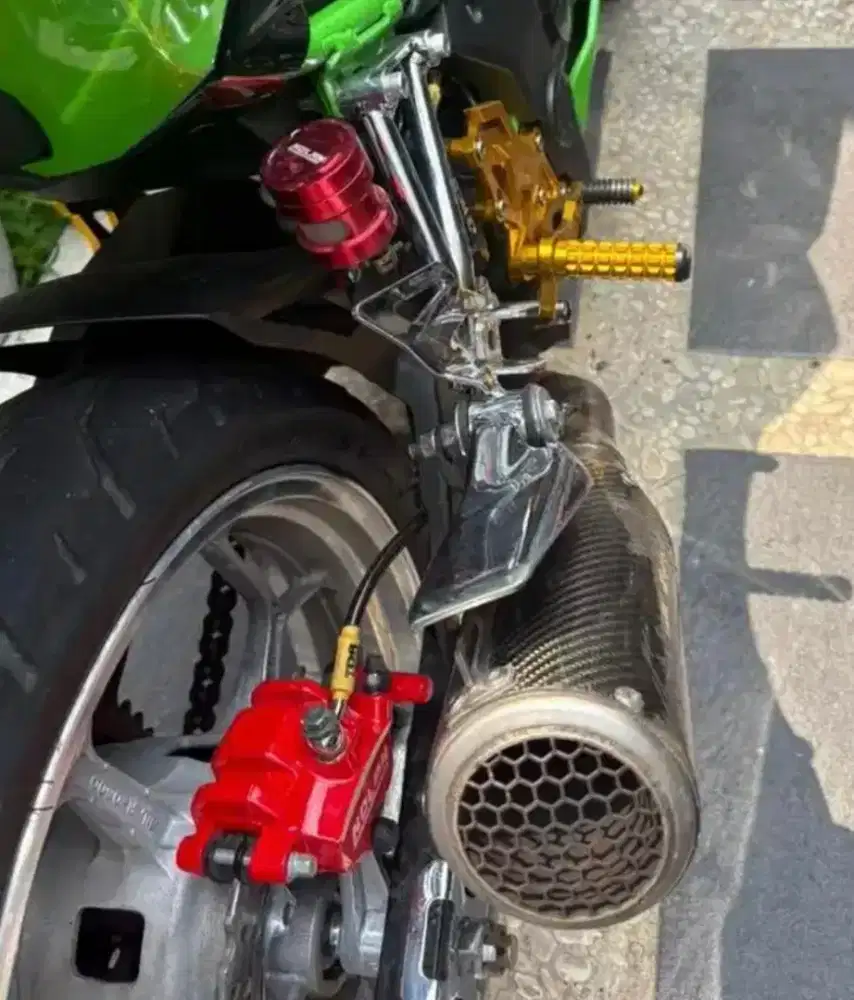 Silincer knalpot racing untuk ninja cbr dll