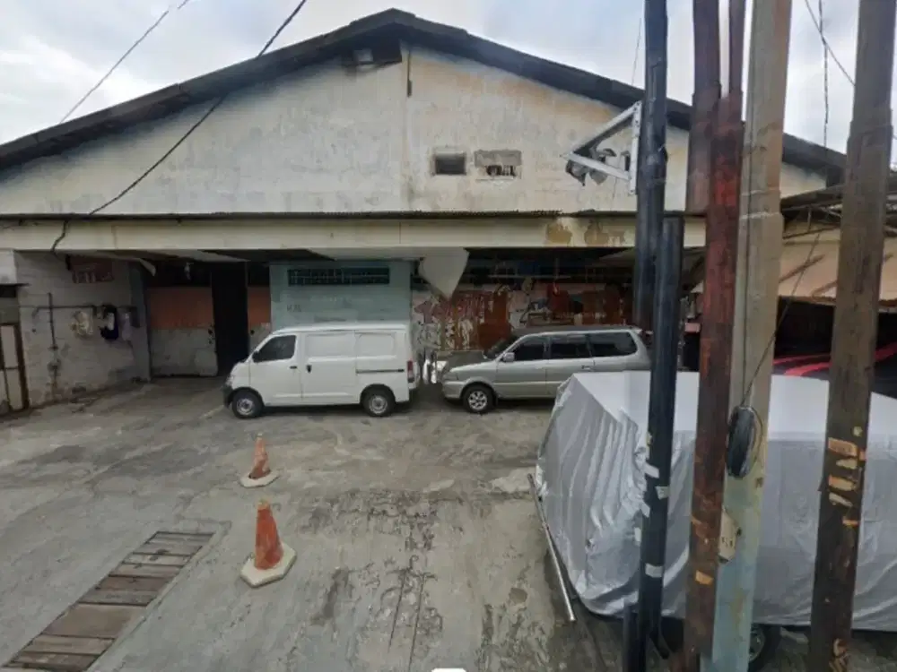 Gudang Luas Lokasi Strategis Harga Di Bawah NJOP, Di Petamburan