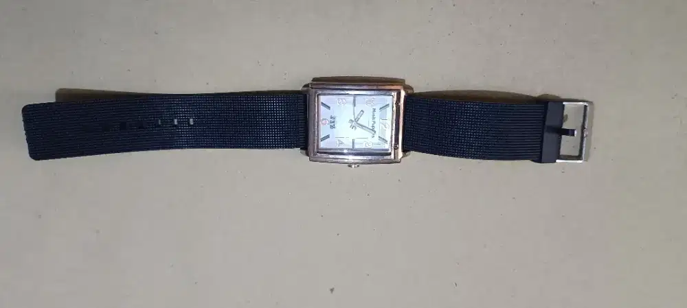 Jam tangan Hush puppies est.1958 HP.5272