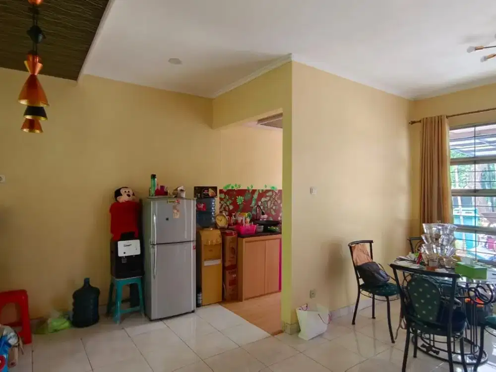 The Castilla BSD Rumah 2 Lantai SHM Dijual Cepat Lokasi Strategis