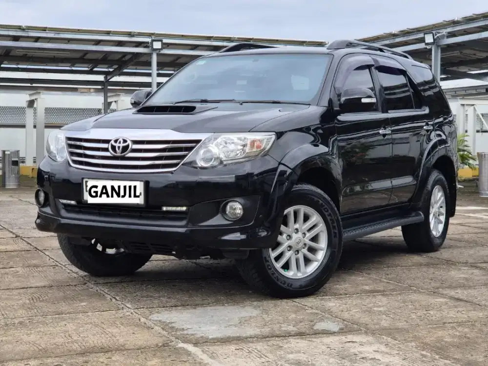 (DP 35jt) Fortuner VNT Turbo AT 2014 Terawat Skali Siap Ngaciir