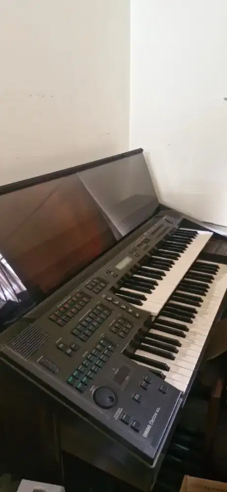Organ Yamaha yang sudah pake disket