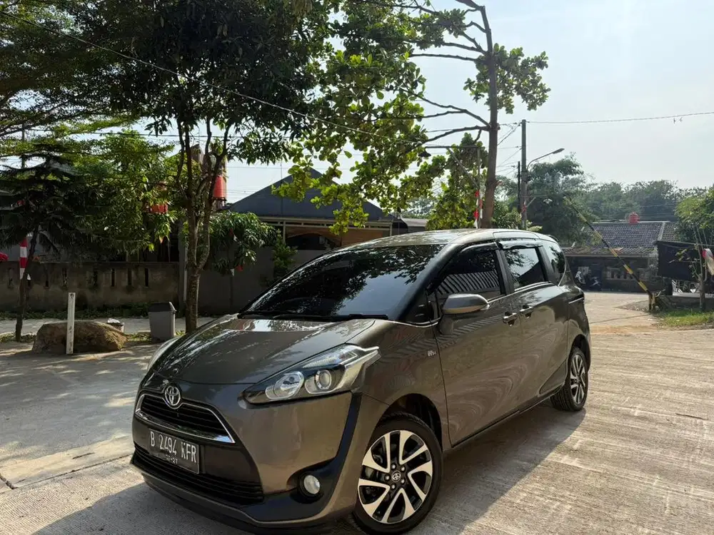 Toyota Sienta V Manual 2017 Coklat