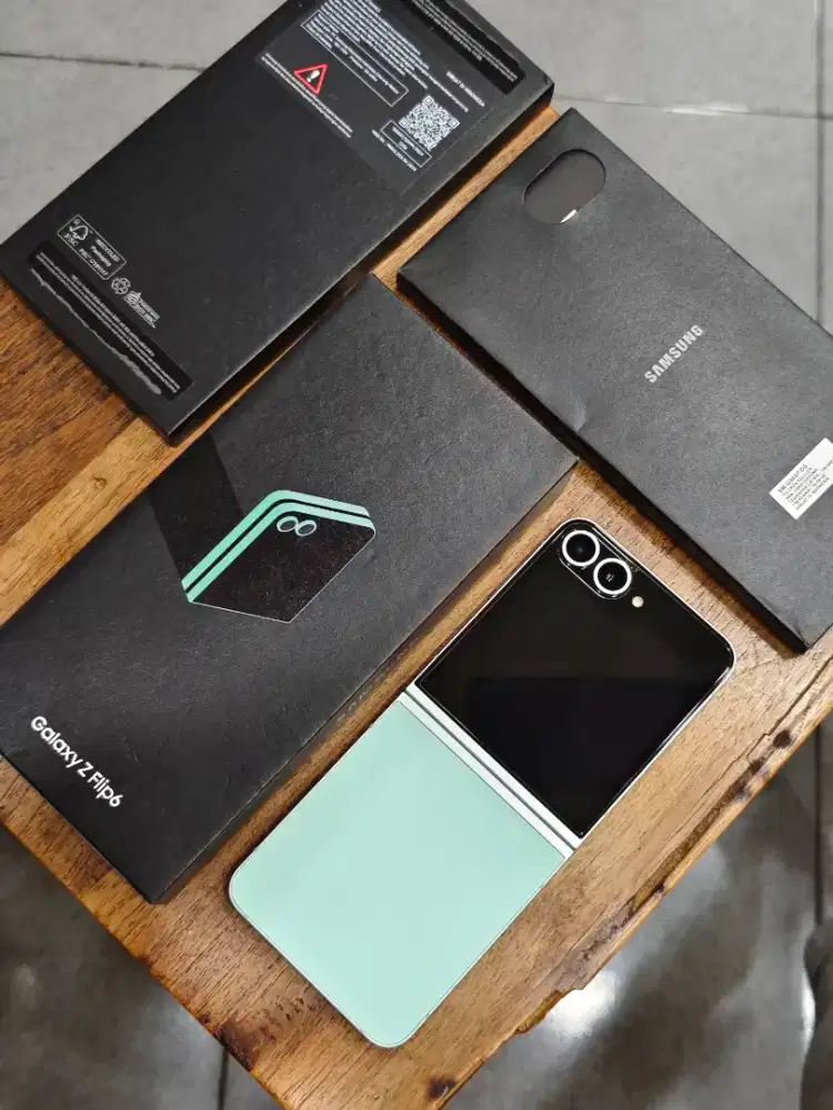 Samsung Z Flip 6 12/512 Gb