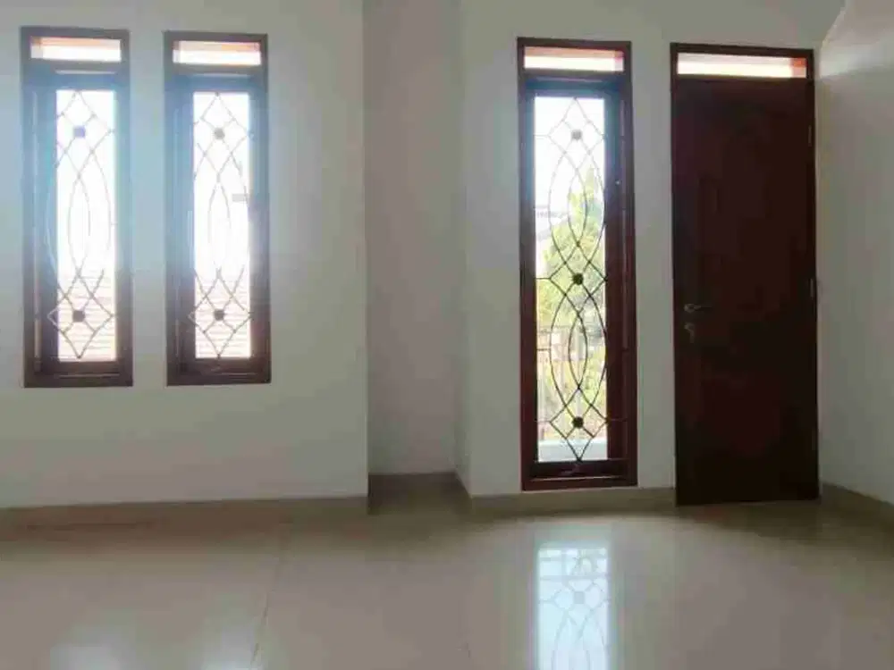 dijual rumah siap huni di taman Kopo indah 3