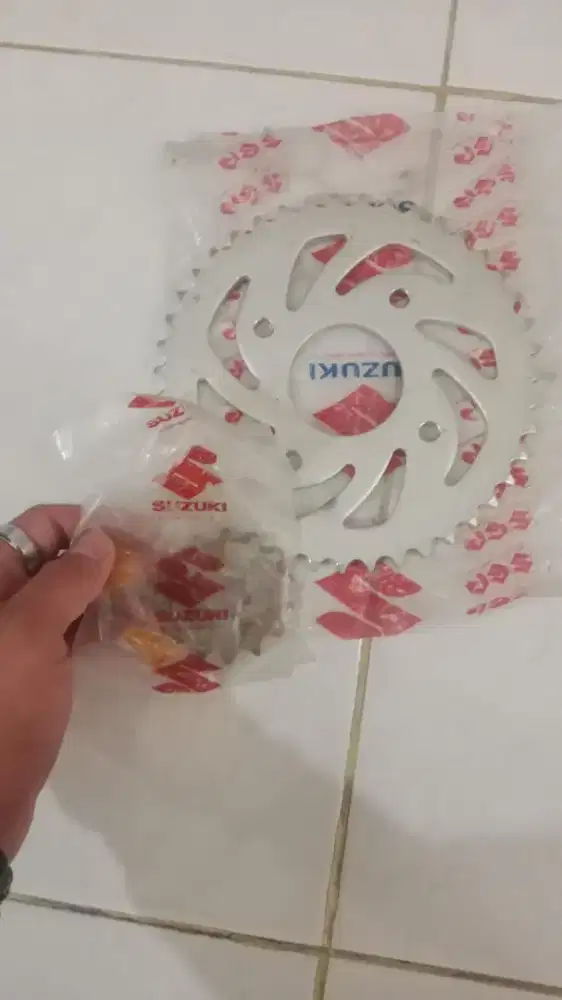 Dijual piringan cakram baru , untuk semua jenis motor Suzuki