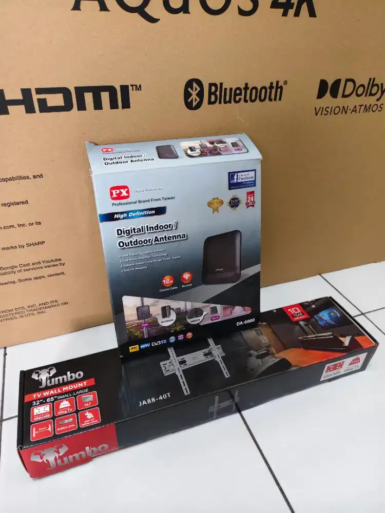 Antena indoor outdoor dan bracket TV 32 sampai up 60 inch kondisi baru