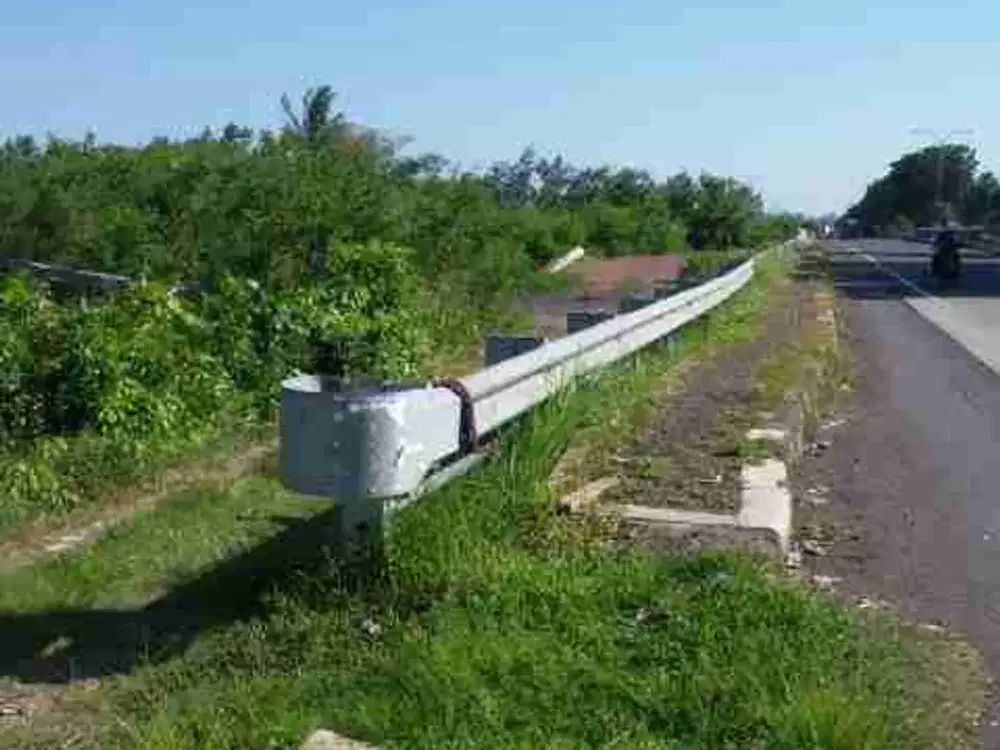jarang ada uk.kecil , jual tanah 4are jln utama by pass ida bagus mantra tulikup Gianyar Bali