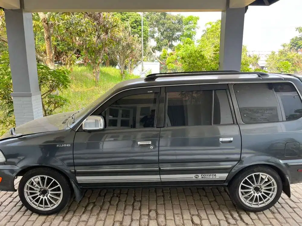 Toyota Kijang 2002 Bensin