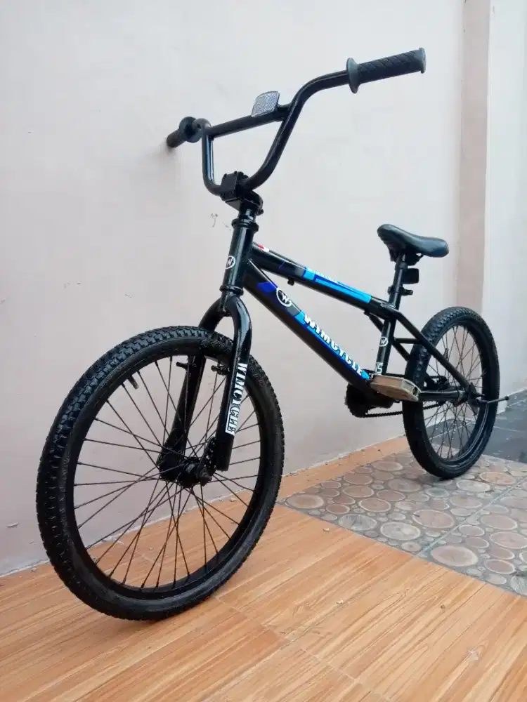 Dijual Sepeda BMX Ukuran 20. Noken SIAP PAKAI lokasi KEMILING..