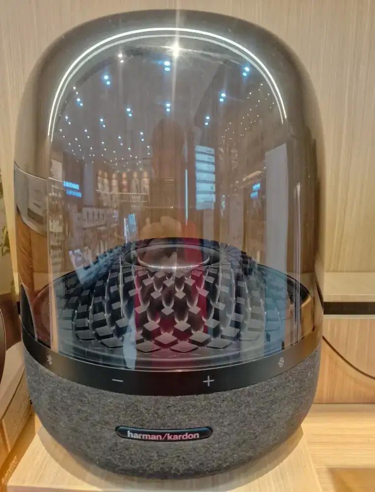 HARMAN KARDON AURA STUDIO 4