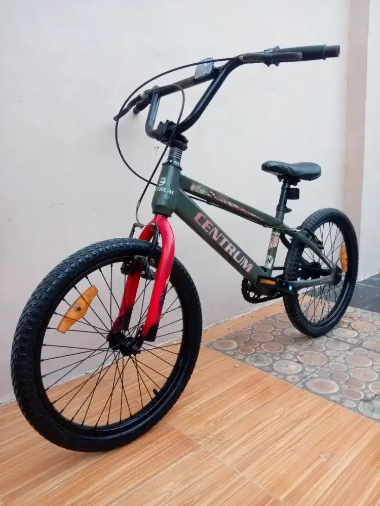 Dijual Sepeda BMX Ukuran 20. NOKEN SIAP lokasi KEMILING..