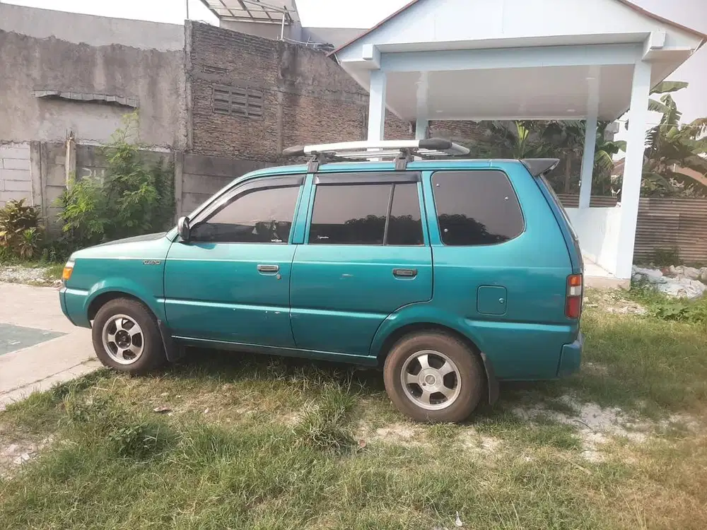 Toyota Kijang SSX (1997)