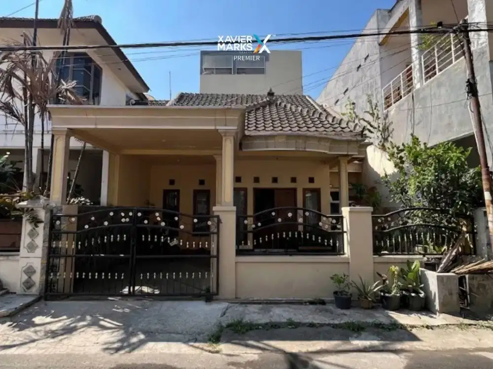 Rumah Strategis Hanya 4 menit ke kampus Brawijaya di Area Bunga Kopi Lowokwaru Malang