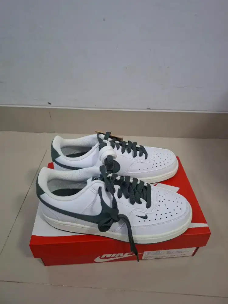 Nike Women's Court Vision Low Next Nature Shoes - White [FV9952-101]