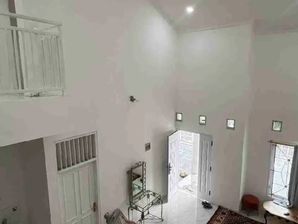 Dijual Cepat Rumah 2 Lantai Lokasi Strategis Galaxy Kota Bekasi
