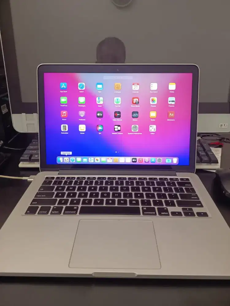 Mac book Pro 13 inchi 2015
