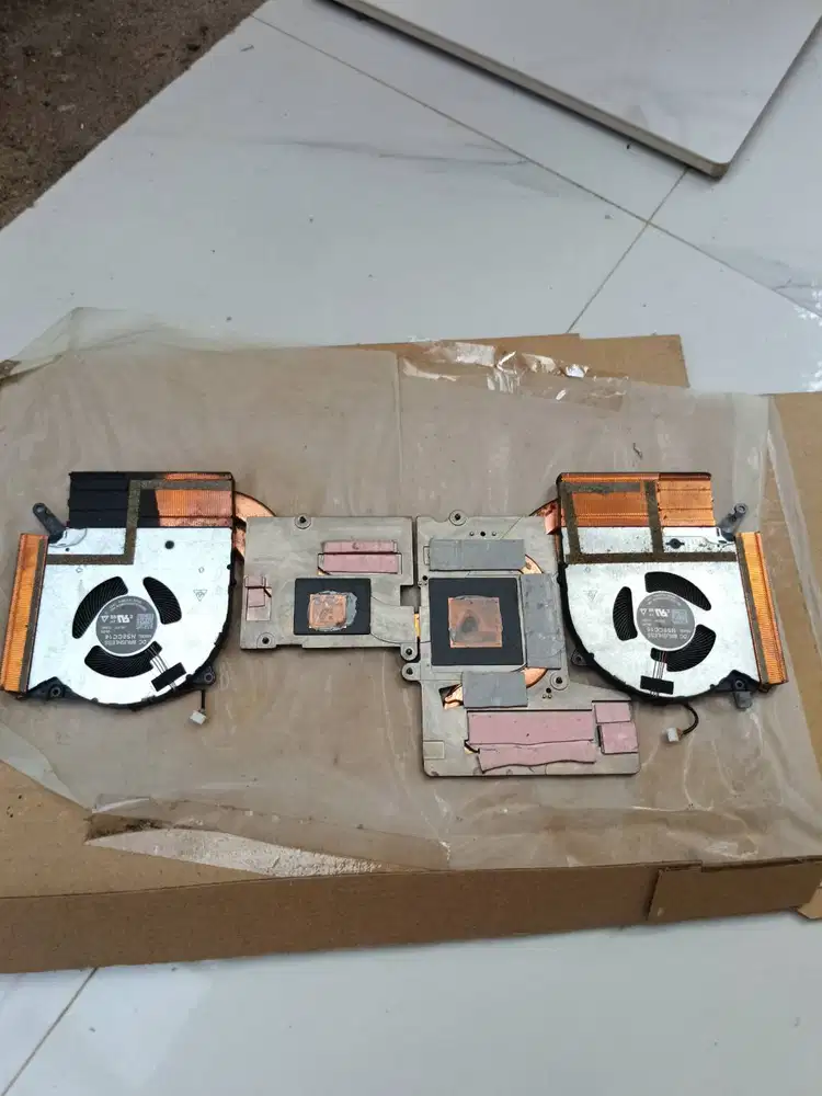 [MINUS] Heatsink Fan Lenovo Legion 5 Pro (Intel)