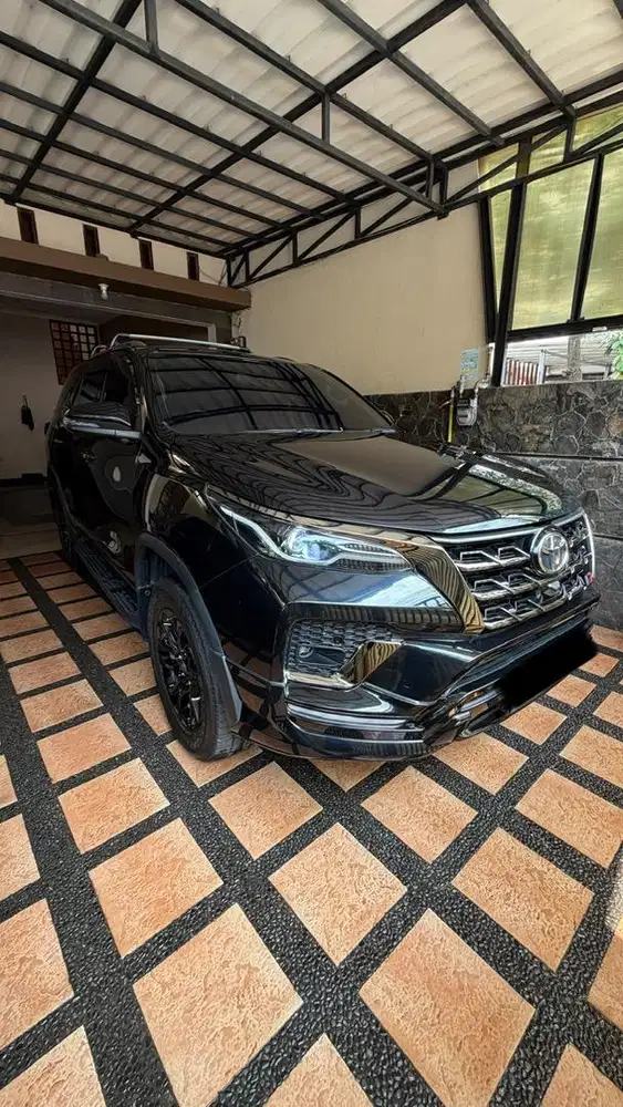 Toyota Fortuner VRZ GR 2024 Diesel