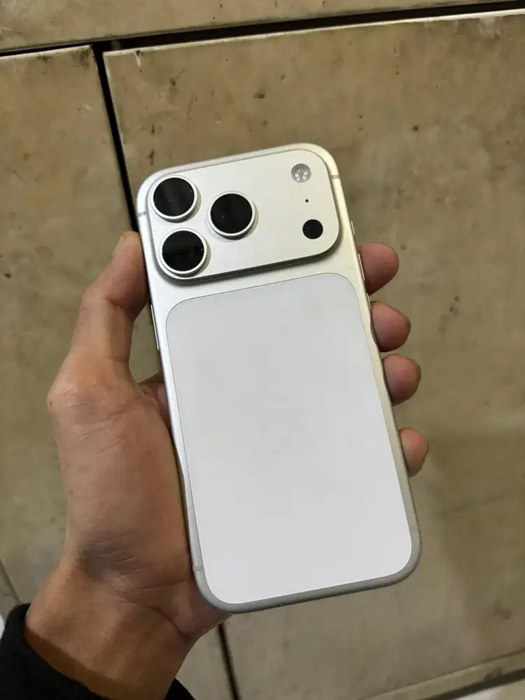 iPhone 17 Pro 256 GB Silver Resmi IBOX