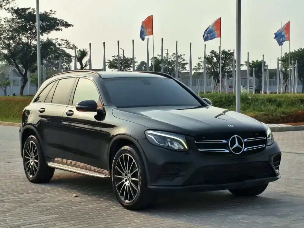 Mercedes Benz GLC 200 AMG night edition 2019 Tdp 14 Jt