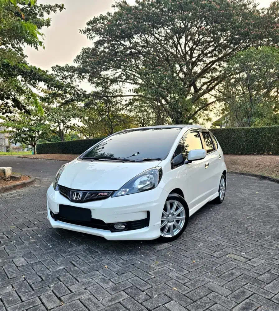 HONDA JAZZ RS AT 2014