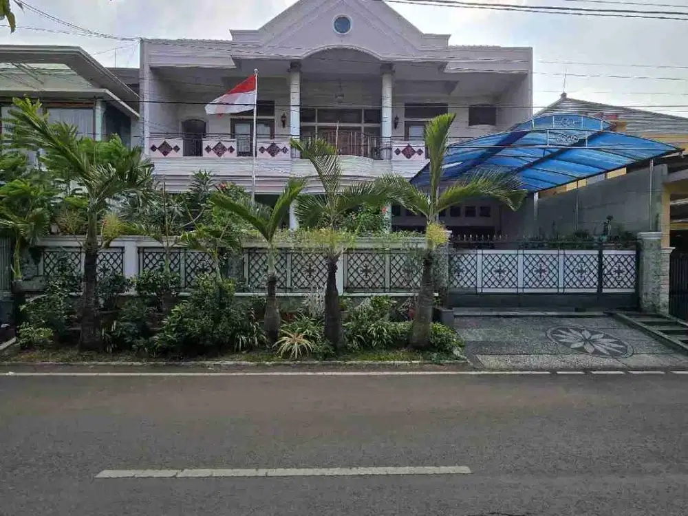 rumah second dalam komplek akses lebar di Duren Sawit Jaktim