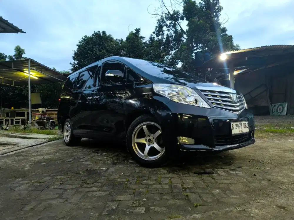 Toyota Alphard Premium Sound 2010