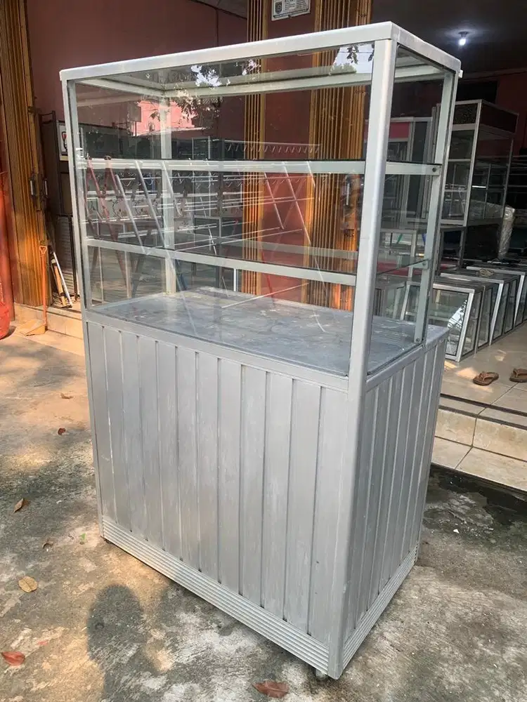 Etalase gerobak alumunium bekas ukuran 100 x 60 x 160