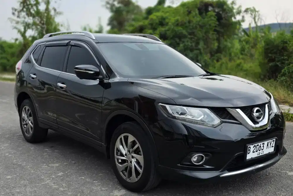 [CASH] Nissan X-Trail 2.5 matic 2016 Hitam