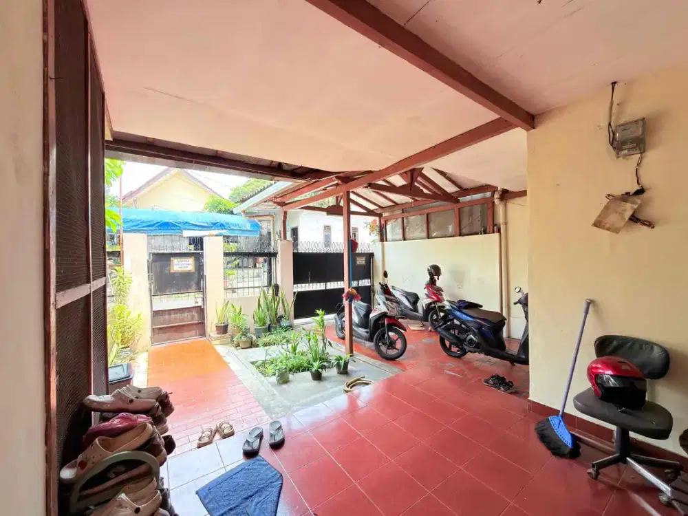 Jual Rumah Kos Produktif 8 Kamar Dekat SMAN 8 Tebet Tidak Banjir