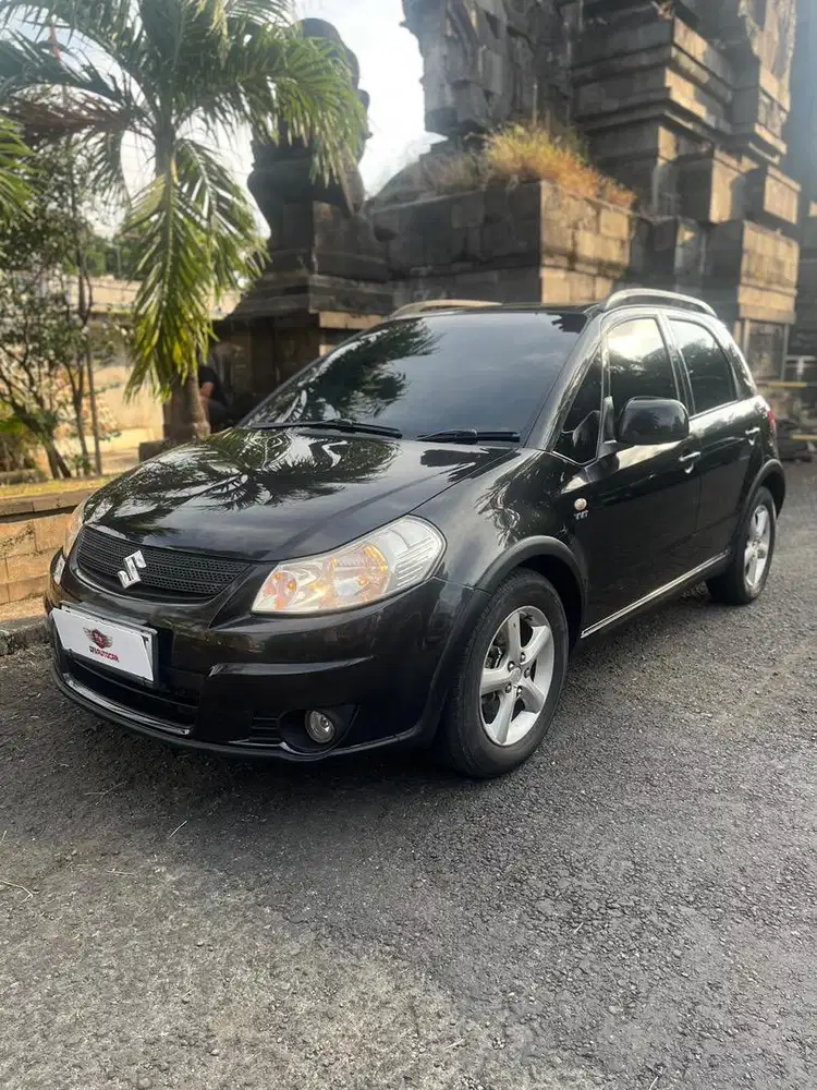 Xover AUTOMATIC 2009 CASH TERMURAH