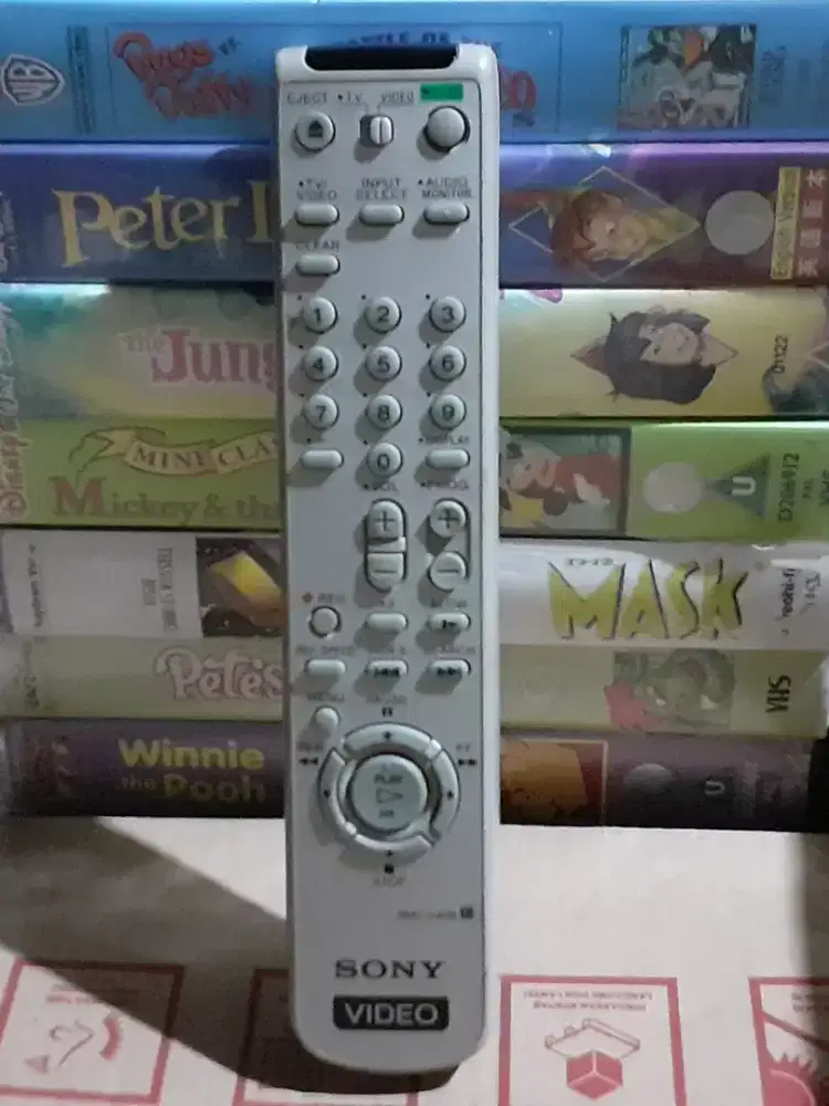 Remote SONY VIDEO VHS HIFI STEREO RMT-V408