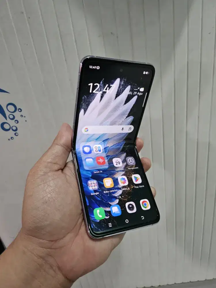 Tecno phantom v flip 5G 8/256GB