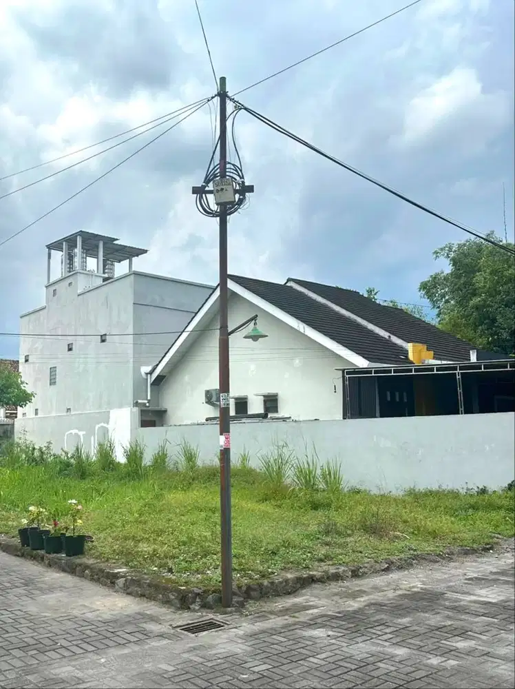 Tanah Hook Strategis dekat Kampus UII Jalan Kaliurang